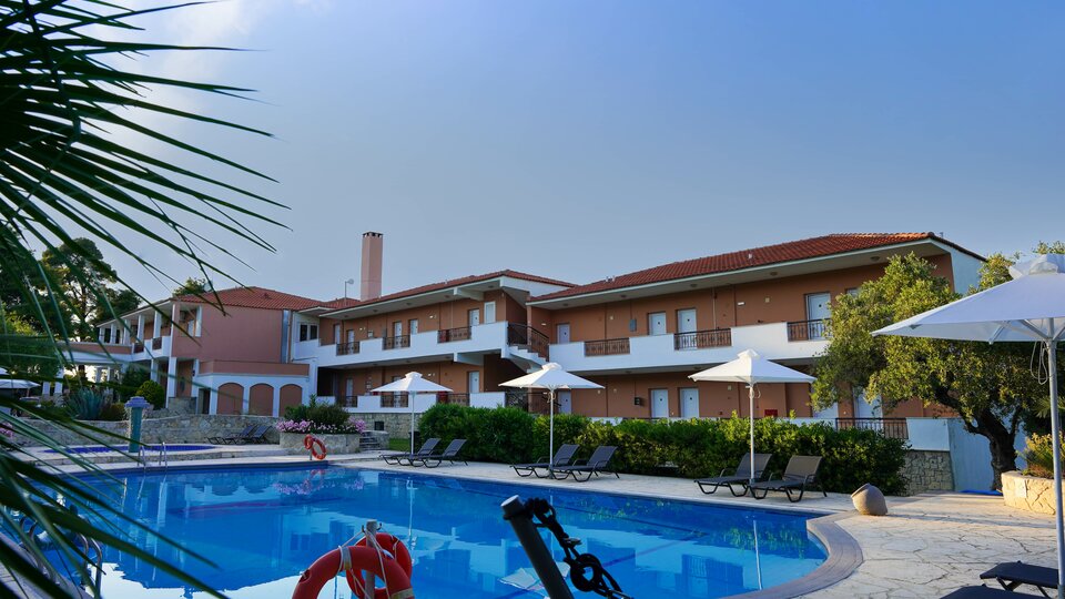 Tiara Holidays - Paradise Kriopigi - hotel